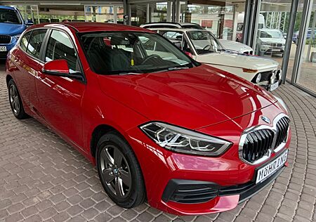 BMW 118 Baureihe 1 Lim. i AHK Navi LED