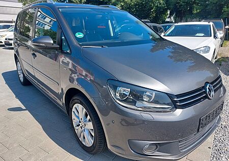 VW Touran Volkswagen Life