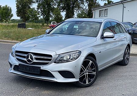Mercedes-Benz C 300 C 300e / EQ Power / 211 PS / LaserLicht/ Plug in
