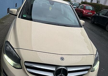 Mercedes-Benz B 200 d DCT -