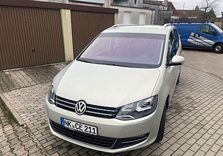 VW Sharan Volkswagen 2.0 TDI DSG 125kW BMotion Tech Highli...