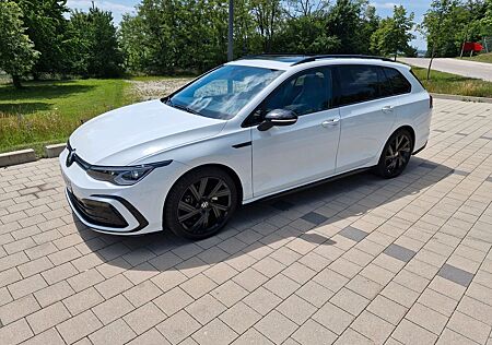 VW Golf Volkswagen 2.0 TSI DSG 4MOT R-Line Pano AHK Garantie