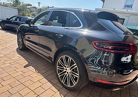 Porsche Macan Turbo Turbo Approved - 11/25, Bose, etc.