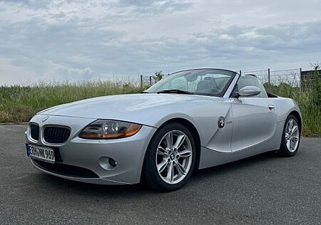 BMW Z4 2.2i e85