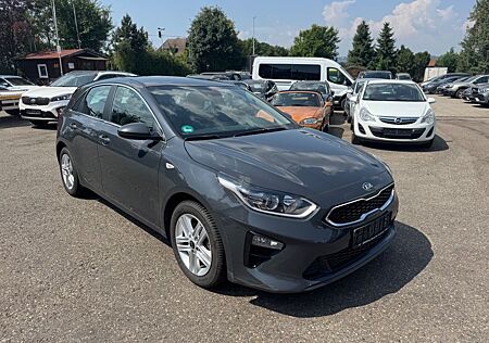 Kia Cee'd AUTOMATIK*AHK*PDC*SITZHZG*LENKRADHZG*