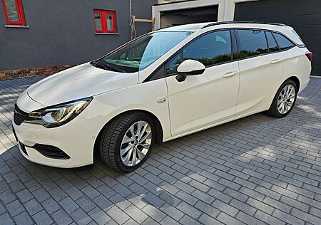 Opel Astra 1.5 Diesel, Ultimate, Intellilux, AHK uvm