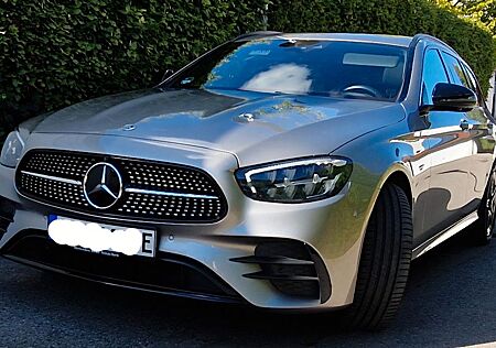 Mercedes-Benz E 300 e T Autom. - AMG - AHK - TopView - B&O
