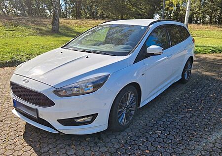 Ford Focus 1,0 EcoBoost 92kW ST-Line Turnier ST-Line