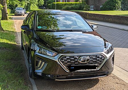 Hyundai Ioniq 1.6l GDi PLUG-IN HYBRID -