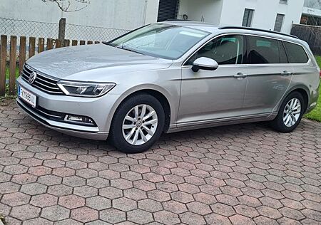 VW Passat Variant gebraucht kaufen VW Passat Variant Volkswagen 2.0 TDI Comfortline Variant C...