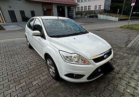 Ford Focus 1,6 Ti-VCT Ghia Ghia