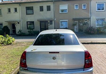 Chrysler 300C 3.5 V6 Autom. -