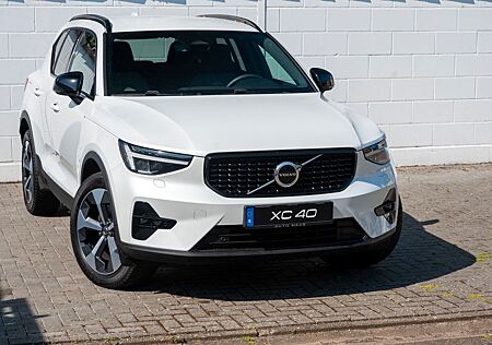 Volvo XC 40 XC40 B4 Benzin Plus Dark