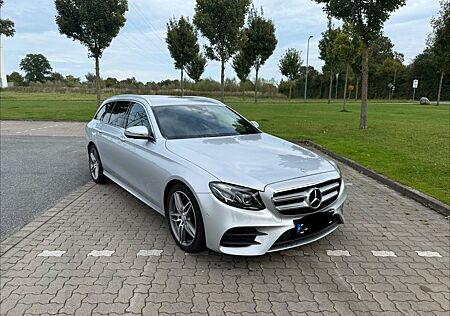Mercedes-Benz E 200 T AMG Line Autom. AMG Line