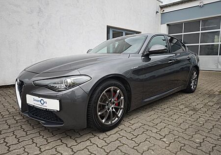 Alfa Romeo Giulia Super Navi Leder Xenon Kamera AHK PDC
