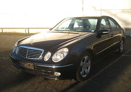 Mercedes-Benz E 320 AVANTGARDE 1.Hand erst 71TKM