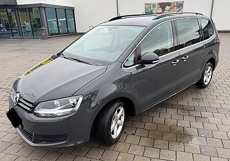 VW Sharan Volkswagen 2.0 TDI SCR DSG BMT 7-Sitzer Comfortline