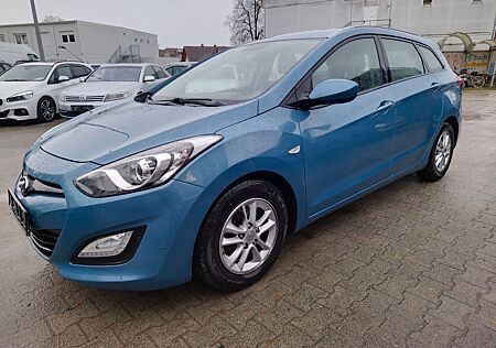 Hyundai i30 cw 1.6 Trend+KLIMA+TEMPOMAT+EURO 6