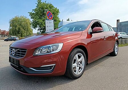 Volvo V60 Kombi Momentum Automatik