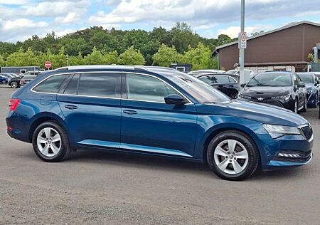 Skoda Superb Combi 1.6d DSG Style LED RFK Shz MMs