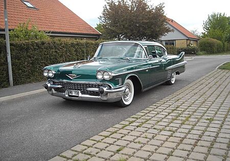 Cadillac Deville