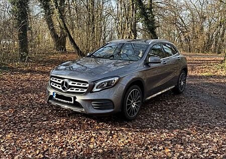 Mercedes-Benz GLA 200 AMG Line