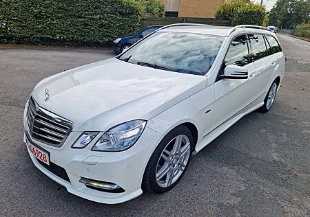 Mercedes-Benz E 300 E -Klasse T-Modell CDI BlueEfficiency