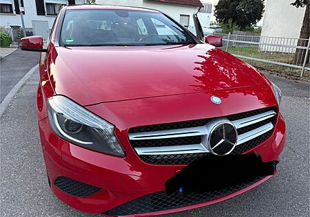 Mercedes-Benz A 200 - in Rot