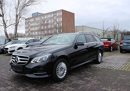Mercedes-Benz E 200 CGI T 7G-Tron 1 Hand°ILS° Navi° PDC°LED