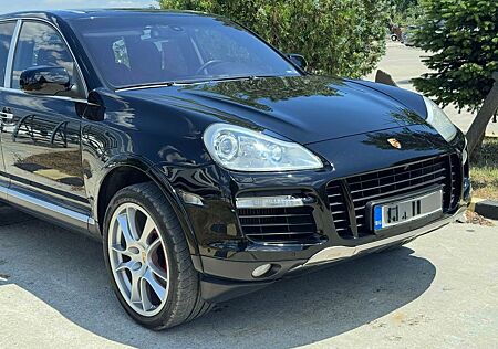 Porsche Cayenne Turbo PANO e-Hitch PERFECT