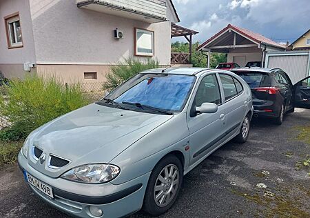 Renault Megane Dynamique 1.6 16V Dynamique