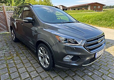 Ford Kuga 2,0 TDCi 4x4 132kW ST-Line PowerShift S...