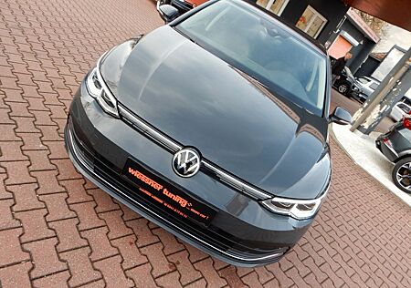 VW Golf Volkswagen VIII Lim. Style eTSI , LED, elektr. Sitze