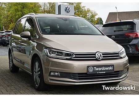 VW Touran Volkswagen Sound 7-Si Pano LED Light Assist Family-P
