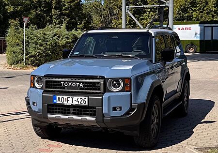 Toyota Land Cruiser 2.8 D-4D First Edition Automati...