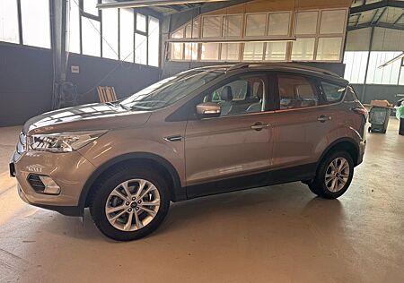 Ford Kuga 1,5 EcoBoost Titanium *TOP ZUSTAND