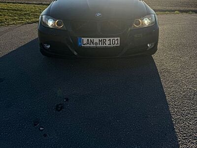 BMW E90 320i Automatik