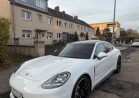 Porsche Panamera 4 E-Hybrid Vollausstattung Panoramadach