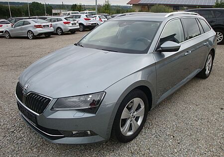 Skoda Superb Combi Style *SmartLink /DAB+/AHK/Xenon*