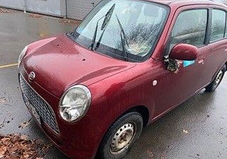 Daihatsu Trevis Basis KLIMA