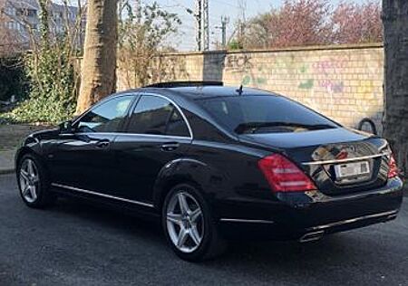 Mercedes-Benz S 350 BlueTEC -