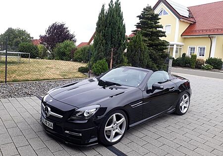 Mercedes-Benz SLK 200 BlueEFFICIENCY - AMG Line