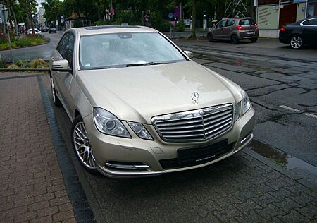 Mercedes-Benz E 350 CGI BlueEFFICIENCY ELEGANCE ELEGANCE