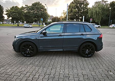 VW Tiguan Volkswagen 1.5 TSI OPF DSG R-Line R-Line