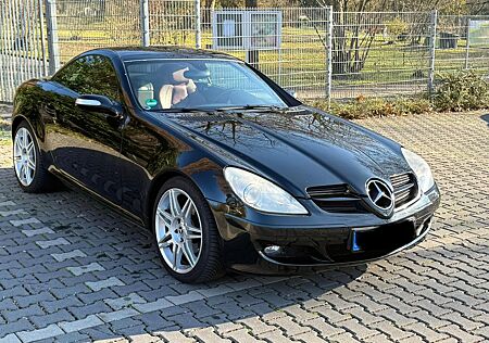 Mercedes-Benz SLK 200 KOMPRESSOR - Android-Radio / Windschott