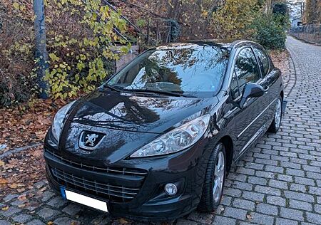 Peugeot 207 1.6 HDI (111 PS) BJ2011