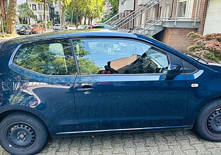 VW Up Volkswagen ! 1.0 44kW BlueMotion Technology move ! ...