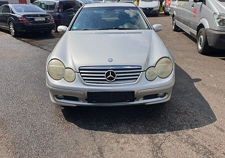 Mercedes-Benz CL 200