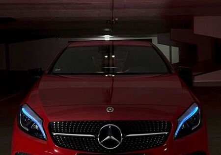Mercedes-Benz A 180 *AMG*NIGHTPAKET*LEDHIGHPERF.*SHZ.*JUPITERROT*