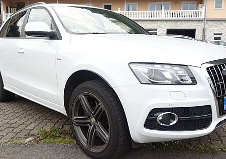 Audi Q5 3.0 TDI quattro*Panorama* S-Line*